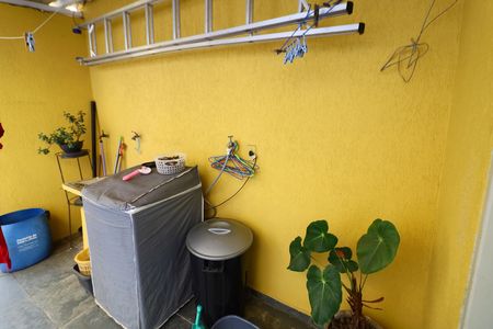 Casa à venda com 208m², 5 quartos e 4 vagasÁrea de Serviço 2
