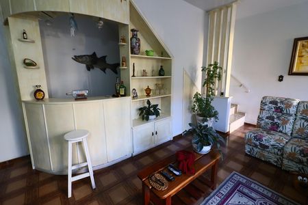 Casa à venda com 208m², 5 quartos e 4 vagasSala