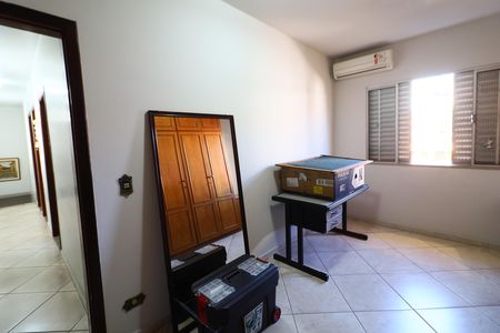 Casa à venda com 208m², 5 quartos e 4 vagasQuarto 1