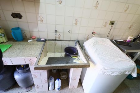 Casa à venda com 208m², 5 quartos e 4 vagasÁrea de Serviço