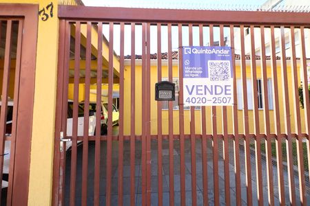 Casa à venda com 208m², 5 quartos e 4 vagasFachada