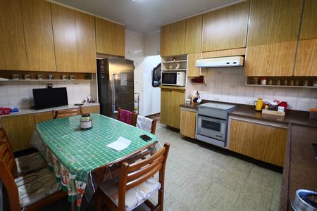 Casa à venda com 208m², 5 quartos e 4 vagasCozinha