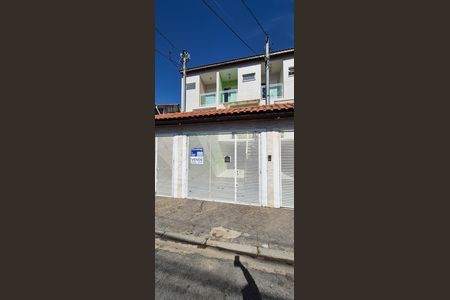 Casa à venda com 220m², 2 quartos e 5 vagas Casa à venda com 220m², 2 quartos e 5 vagasplaca
