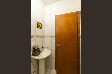 Casa à venda com 220m², 2 quartos e 5 vagas Casa à venda com 220m², 2 quartos e 5 vagasLavabo