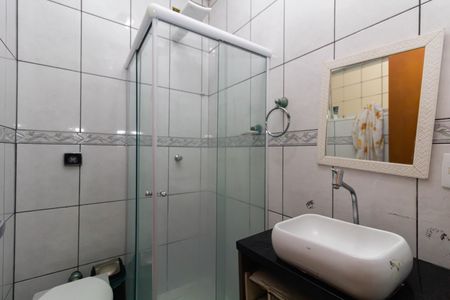 Casa à venda com 220m², 2 quartos e 5 vagas Casa à venda com 220m², 2 quartos e 5 vagasBanheiro