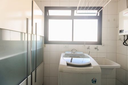 Apartamento para alugar com 67m², 2 quartos e 1 vagaÁrea de Serviço 