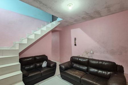 Casa à venda com 125m², 4 quartos e 2 vagas Casa à venda com 125m², 4 quartos e 2 vagasSala