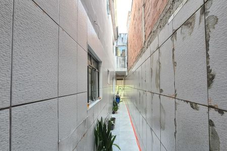 Casa à venda com 125m², 4 quartos e 2 vagas Casa à venda com 125m², 4 quartos e 2 vagasCorredor