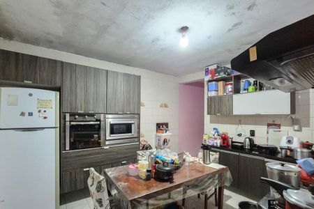 Casa à venda com 125m², 4 quartos e 2 vagas Casa à venda com 125m², 4 quartos e 2 vagasCozinha