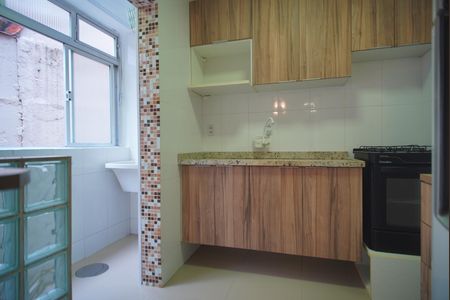 Cozinha de apartamento para alugar com 1 quarto, 45m² em Higienópolis, Porto Alegre