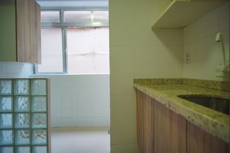 Cozinha de apartamento para alugar com 1 quarto, 45m² em Higienópolis, Porto Alegre