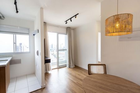 Apartamento para alugar com 37m², 2 quartos e sem vaga