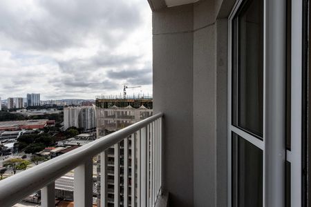 Apartamento para alugar com 37m², 2 quartos e sem vaga