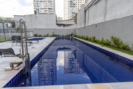 Apartamento para alugar com 37m², 2 quartos e sem vaga