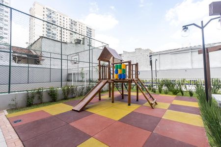 Apartamento para alugar com 37m², 2 quartos e sem vaga