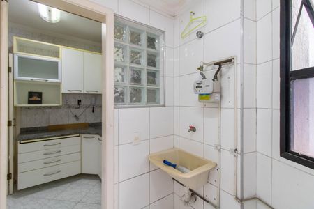 Área de Serviço  de apartamento para alugar com 2 quartos, 64m² em Jardim Zaira, Guarulhos