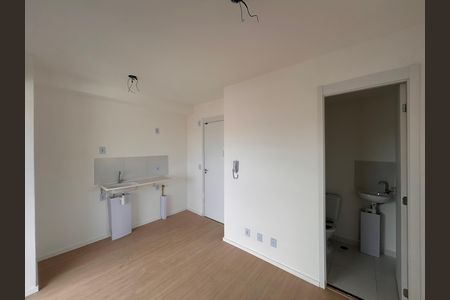 Sala e cozinha de apartamento para alugar com 2 quartos, 35m² em Campo Grande, São Paulo