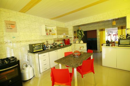 Casa para alugar com 150m², 4 quartos e 1 vagaCozinha