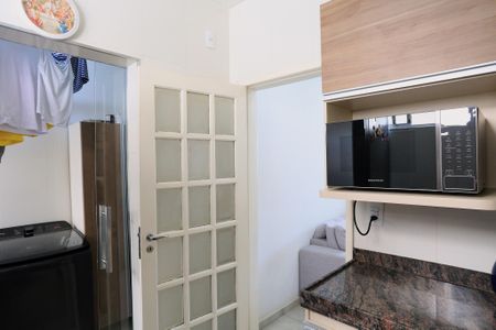 Cozinha e Área de Serviço de apartamento à venda com 3 quartos, 87m² em Santa Efigênia, Belo Horizonte