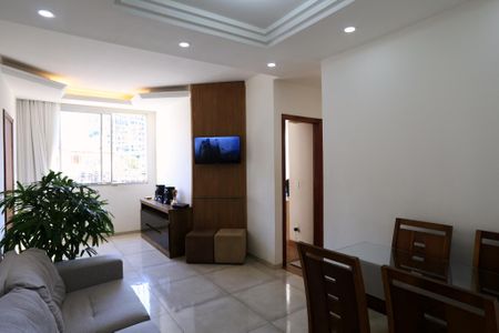 Sala de apartamento à venda com 3 quartos, 87m² em Santa Efigênia, Belo Horizonte