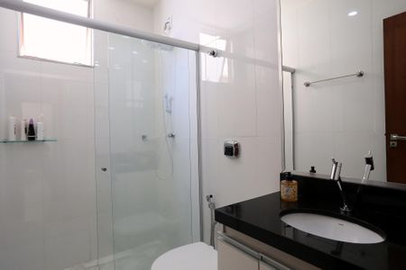 Apartamento à venda com 87m², 3 quartos e 1 vaga Apartamento à venda com 87m², 3 quartos e 1 vagaBanheiro