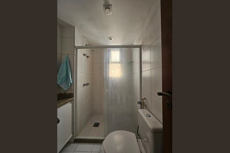 Apartamento para alugar com 100m², 2 quartos e 1 vaga Apartamento para alugar com 100m², 2 quartos e 1 vagaBanheiro da Suíte
