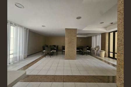 Apartamento para alugar com 100m², 2 quartos e 1 vaga Apartamento para alugar com 100m², 2 quartos e 1 vagaÁrea comum - Salão de festas