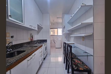 Apartamento para alugar com 100m², 2 quartos e 1 vaga Apartamento para alugar com 100m², 2 quartos e 1 vagaCozinha