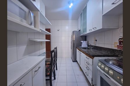Apartamento para alugar com 100m², 2 quartos e 1 vaga Apartamento para alugar com 100m², 2 quartos e 1 vagaCozinha