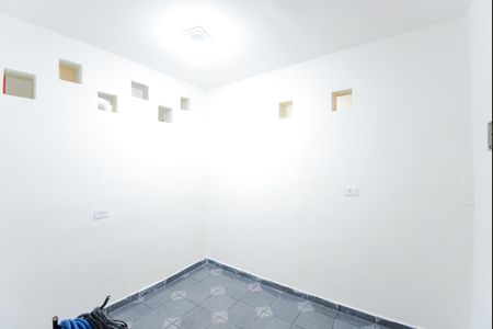 Casa para alugar com 169m², 2 quartos e 1 vagaÁrea de Serviço - Quarto de Serviço 
