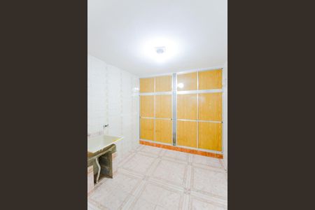 Casa para alugar com 169m², 2 quartos e 1 vagaÁrea de Serviço