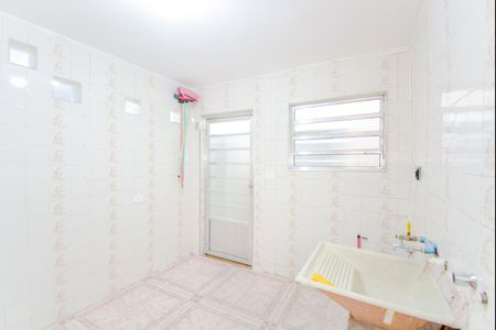 Casa para alugar com 169m², 2 quartos e 1 vagaÁrea de Serviço