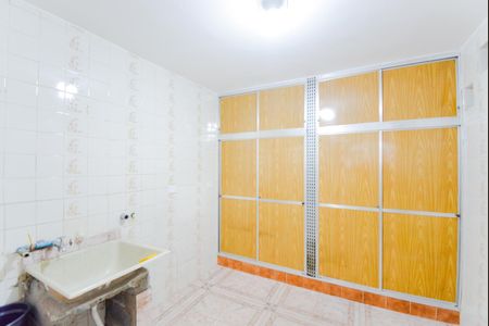 Casa para alugar com 169m², 2 quartos e 1 vagaÁrea de Serviço