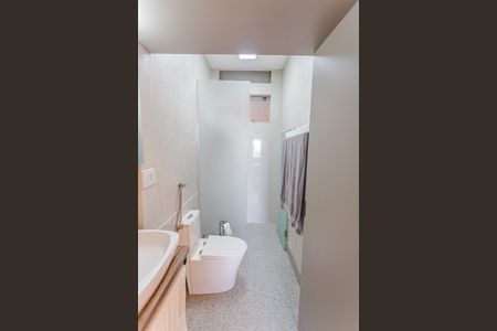 Apartamento para alugar com 59m², 1 quarto e sem vaga Apartamento para alugar com 59m², 1 quarto e sem vagaBanheiro da Suíte