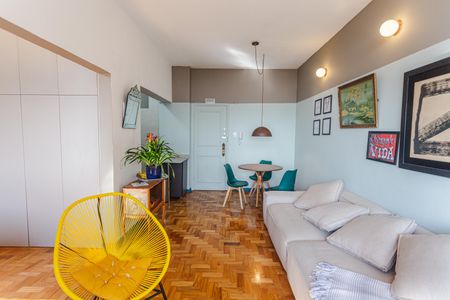 Sala de apartamento para alugar com 1 quarto, 50m² em Funcionários, Belo Horizonte