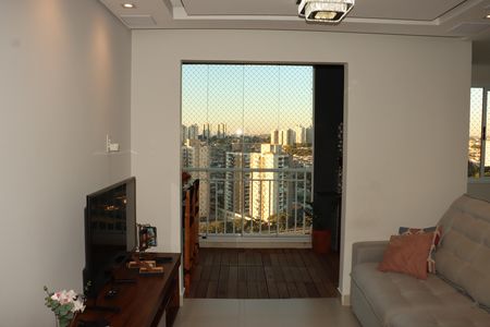 Apartamento à venda com 2 quartos, 82m² em Vila Paulo Silas, São Paulo