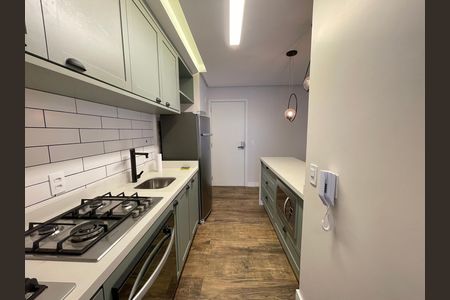 Cozinha de apartamento para alugar com 1 quarto, 68m² em Butantã, São Paulo