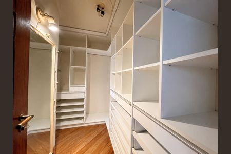 Casa para alugar com 4 quartos, 236m² em Nossa Senhora do Rosario, São José