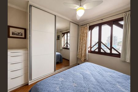 Casa para alugar com 236m², 4 quartos e 2 vagas