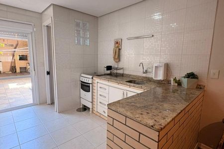 Cozinha de casa à venda com 3 quartos, 120m² em Jardim Itu, Porto Alegre