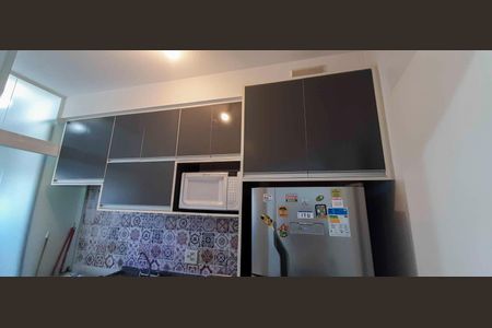 Cozinha de apartamento para alugar com 1 quarto, 39m² em Umuarama, Osasco