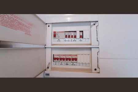 Apartamento para alugar com 39m², 1 quarto e 1 vaga Apartamento para alugar com 39m², 1 quarto e 1 vagaQuadro de Luz