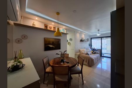 Apartamento para alugar com 88m², 3 quartos e 1 vaga Apartamento para alugar com 88m², 3 quartos e 1 vagaSala