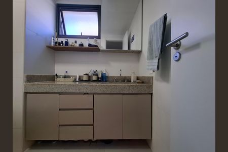 Apartamento para alugar com 88m², 3 quartos e 1 vaga Apartamento para alugar com 88m², 3 quartos e 1 vagaBanheiro
