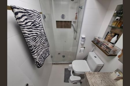 Apartamento para alugar com 88m², 3 quartos e 1 vaga Apartamento para alugar com 88m², 3 quartos e 1 vagaBanheiro da suíte