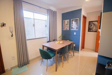 Casa de condomínio para alugar com 54m², 2 quartos e 1 vagaSala