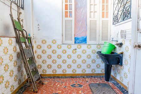Casa à venda com 138m², 2 quartos e 1 vagaÁrea de serviço