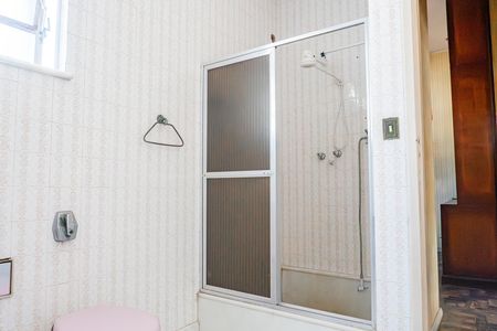 Banheiro de casa à venda com 2 quartos, 200m² em Vila Isabel, Rio de Janeiro
