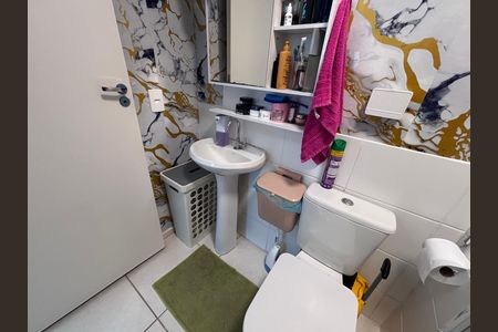 Apartamento à venda com 58m², 2 quartos e sem vaga Apartamento à venda com 58m², 2 quartos e sem vagaBanheiro