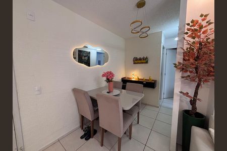 Apartamento à venda com 58m², 2 quartos e sem vaga Apartamento à venda com 58m², 2 quartos e sem vagaSala